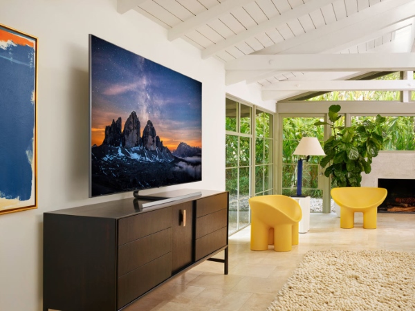 TV Samsung QLED 4K 65 inch có thiết kế tinh tế với kiểu dáng AirSlim mỏng nhẹ